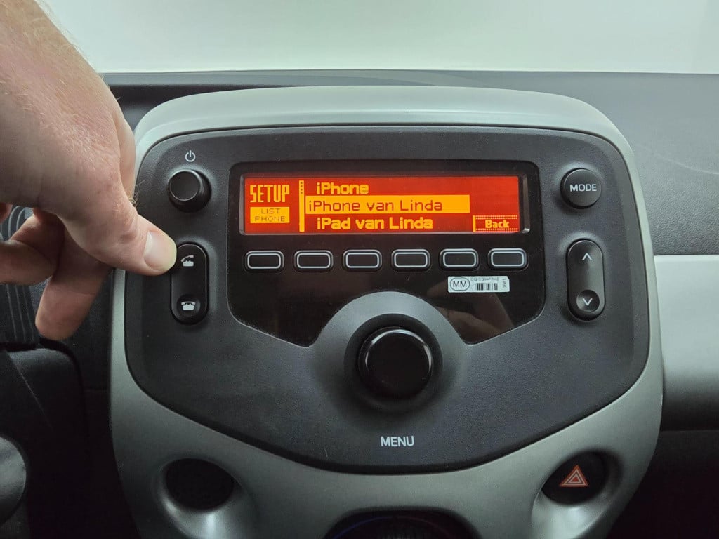 Peugeot 108 occasion 1.0 e-vti active met airco en antracietgrijs qua kleur