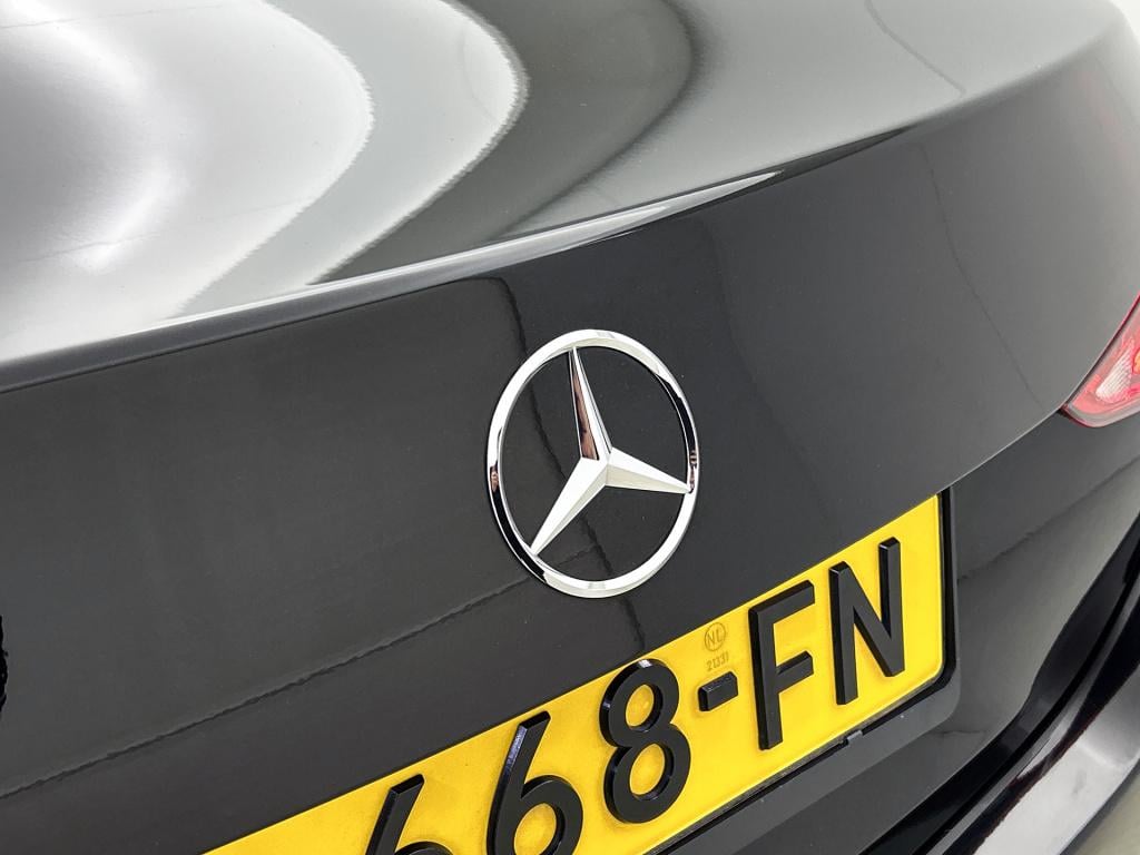 Mercedes-Benz C-Klasse 180 luxury line | panoramadak | sfeerverlichting | c
