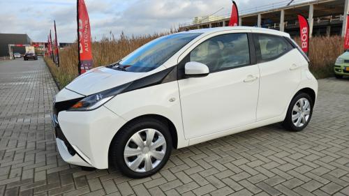 Toyota Aygo zuinige 1.0 vvt-i x-play 5drs nl auto