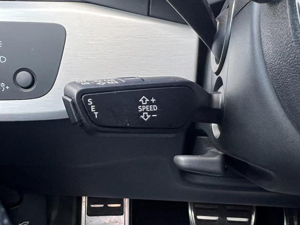 Audi A4 avant 35 tfsi m-hev sport s line black edition, standkachel, wegkla