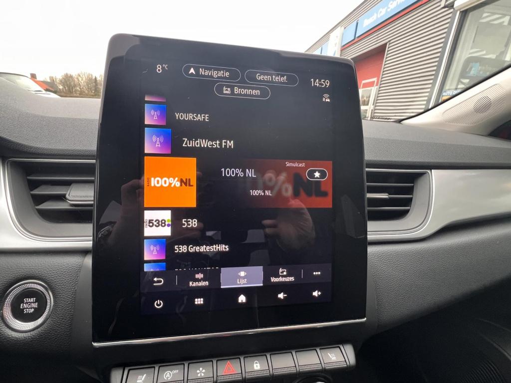 Renault Captur 1.3 tce 140 aut, intens met vele opties, camera, zelf sturen