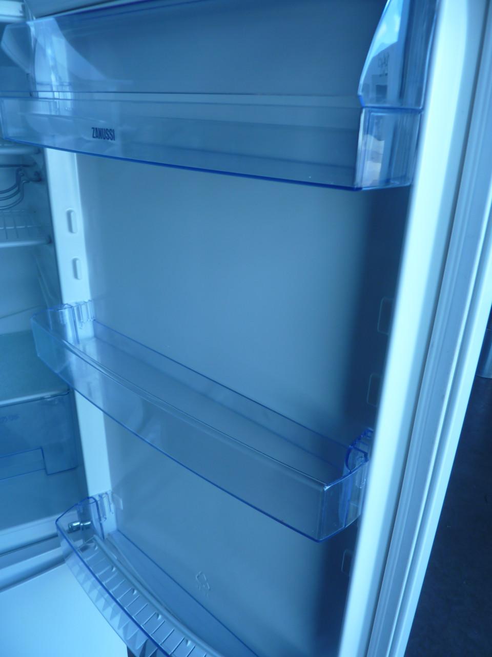 Koel Vries combinatie Zanussi zgan!