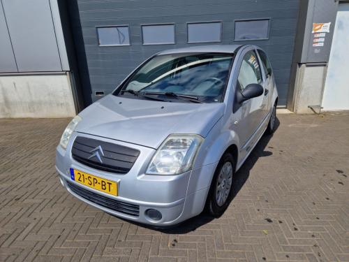 TE KOOP CITROEN C2 1.4i ATTRACTION MET AIRCO EN TREKHAAK 1499,- EURO