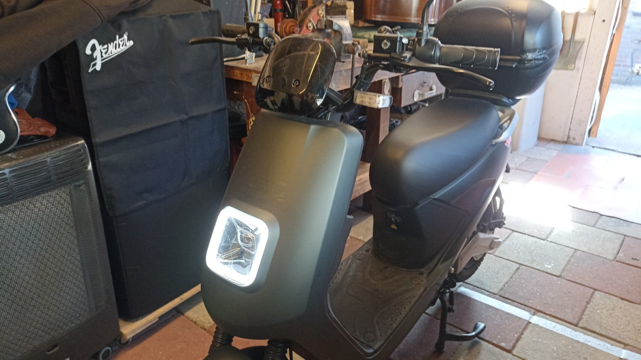 IVA E-GO S4  "gereserveerd " tot volgend weekend