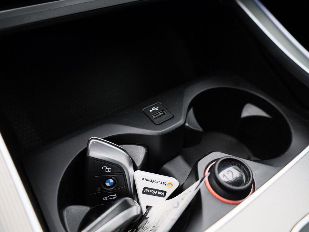 BMW X5 xdrive45e high executive | automaat | trekhaak | luchtvering | memor
