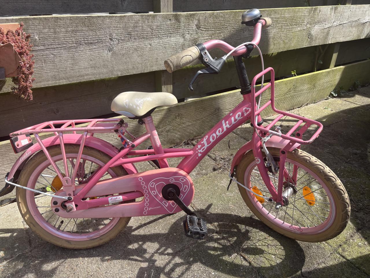 Loekie meisjesfiets 16 inch