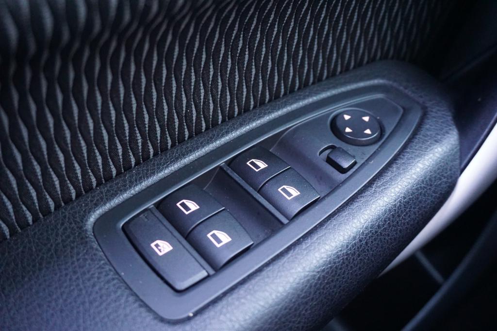 BMW 1 Serie 116i executive climate / navi / cruise / parkeersens. / elektr.