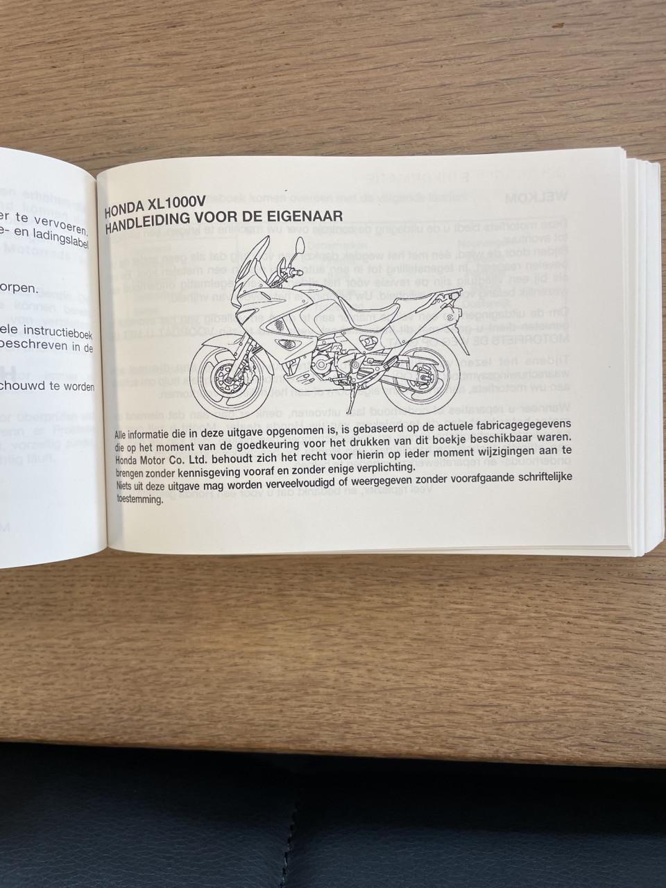 Handleiding  Honda XL1000V