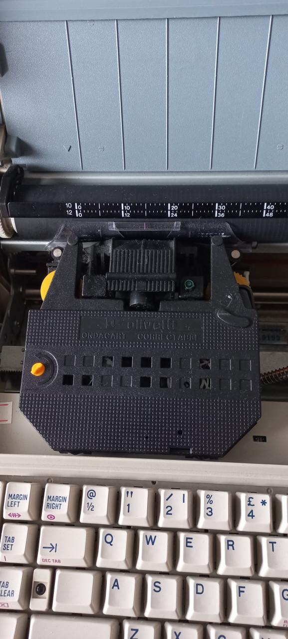 Olivetti typemachine