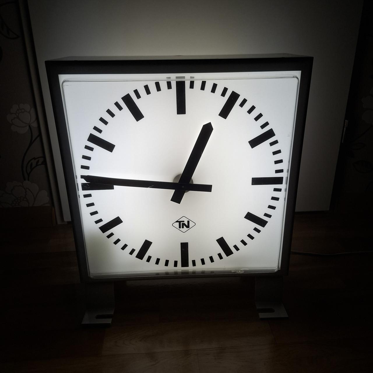 Stationsklok dubbelzijdig