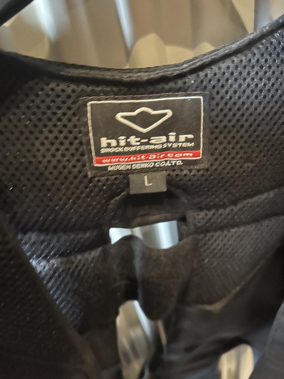 Hit-air body protector vest