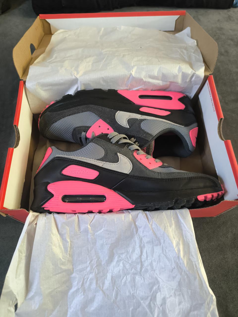 Nike Air Max rose grijs