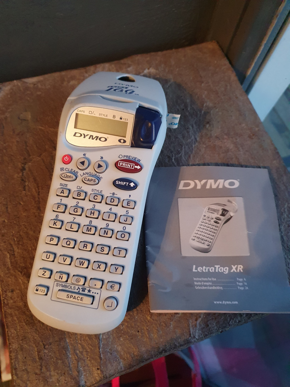 Werkende Dymo Letratag XR - persoonlijke labelmaker - labelprinter