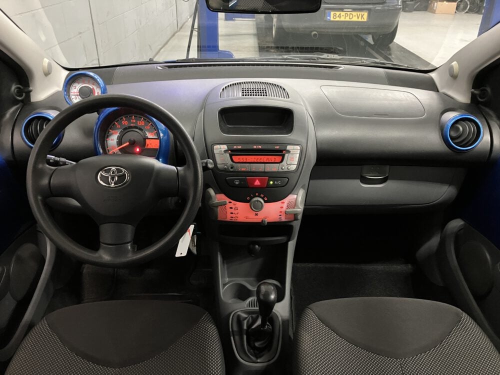 Toyota Aygo 1.0-12V Dynamic Blue