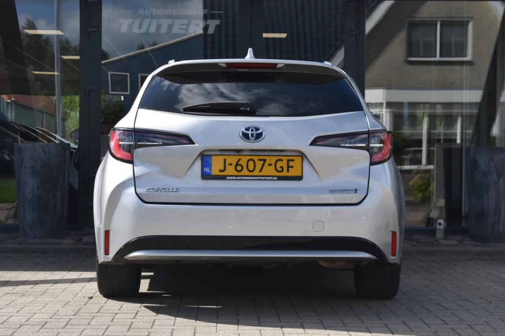 Toyota Corolla Touring Sports 1.8 hybrid sport plus | camera | afn. trekhaa