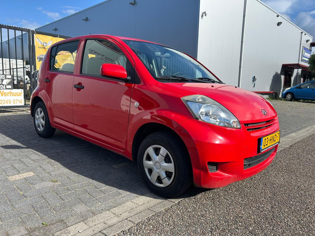 Daihatsu Sirion 2 1.0-12V Premium