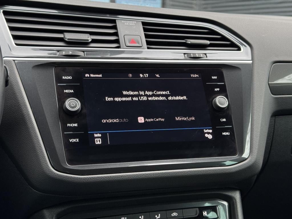 Volkswagen Tiguan 1.5 tsi act highline business r nl-auto, uitklapbare trek