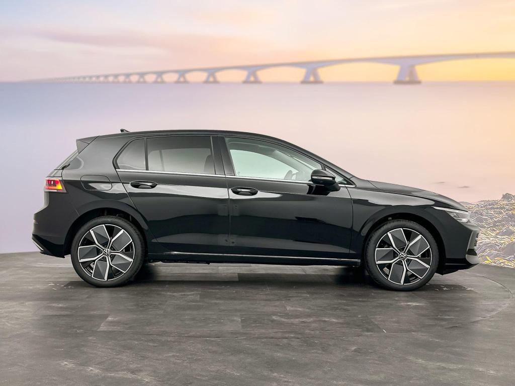 Volkswagen Golf style edition 204 pk plug in hybride