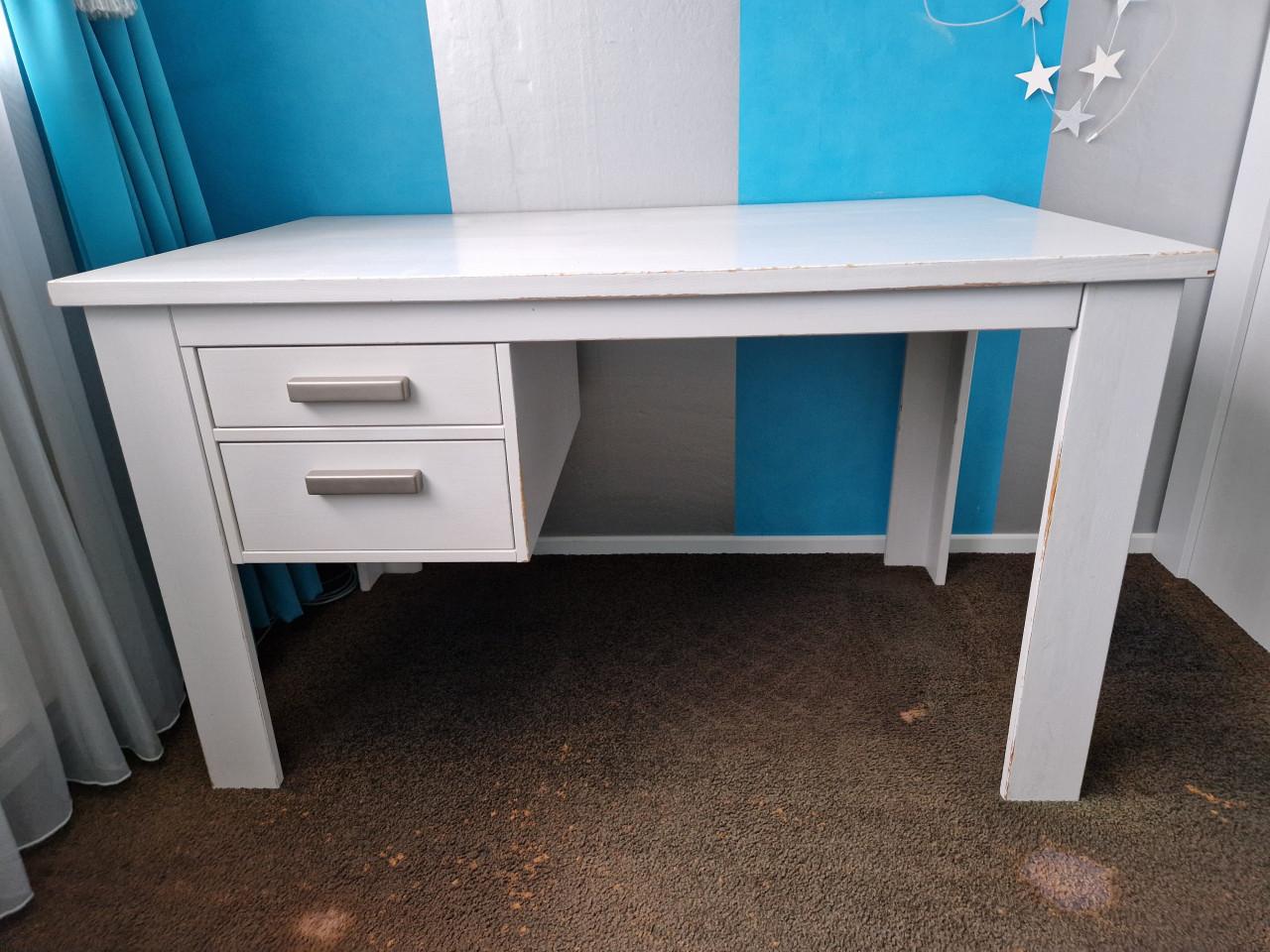 Complete kinderkamer, wit massief hout