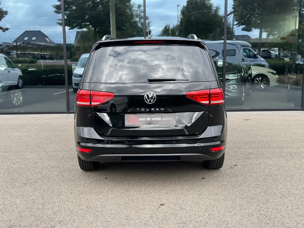 Volkswagen Touran 1.5 tsi comfortline 7-persoons | keyless | navi | camera 
