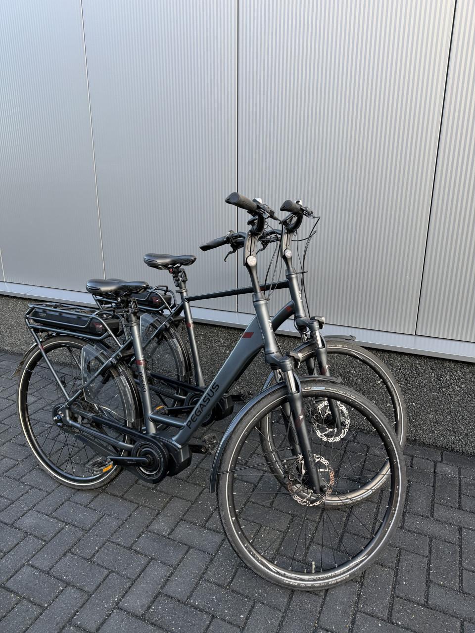 Set Pegasus Opero E8F middenmotor elektrische fietsen