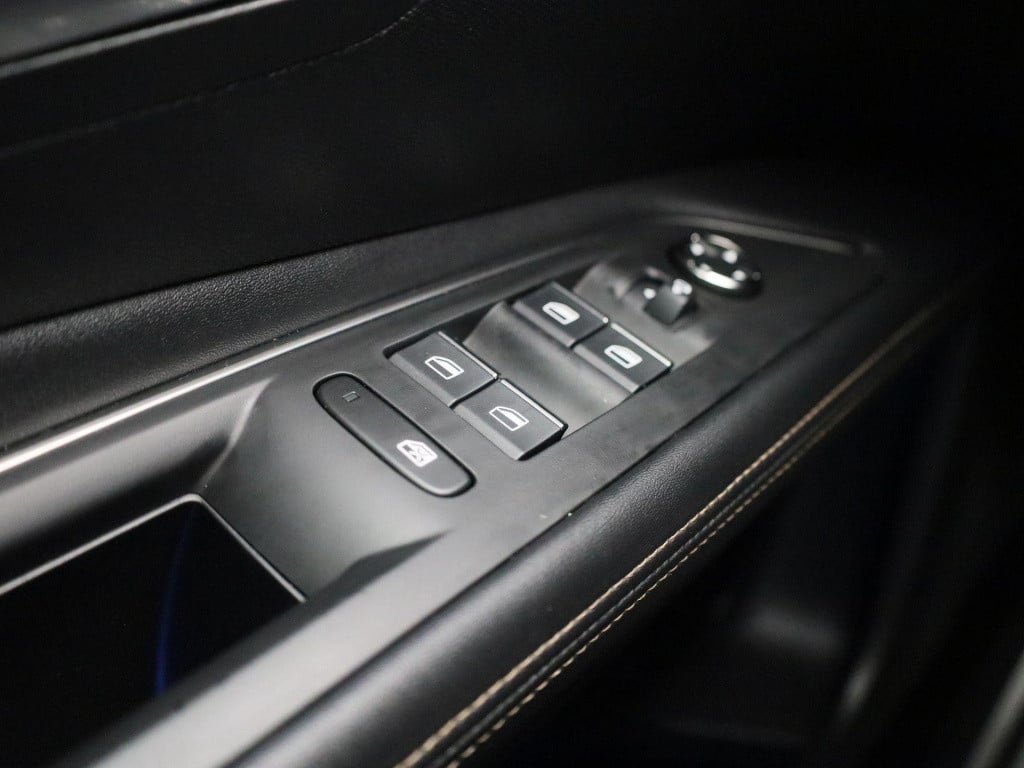 Peugeot 3008 1.6 hybrid 225 gt pack business | automaat | leder | trekhaak 