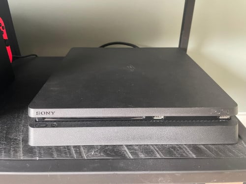 Playstation 4 Slim