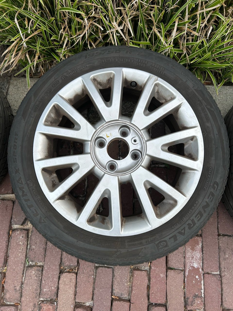 Renault Clio III velgen met schade