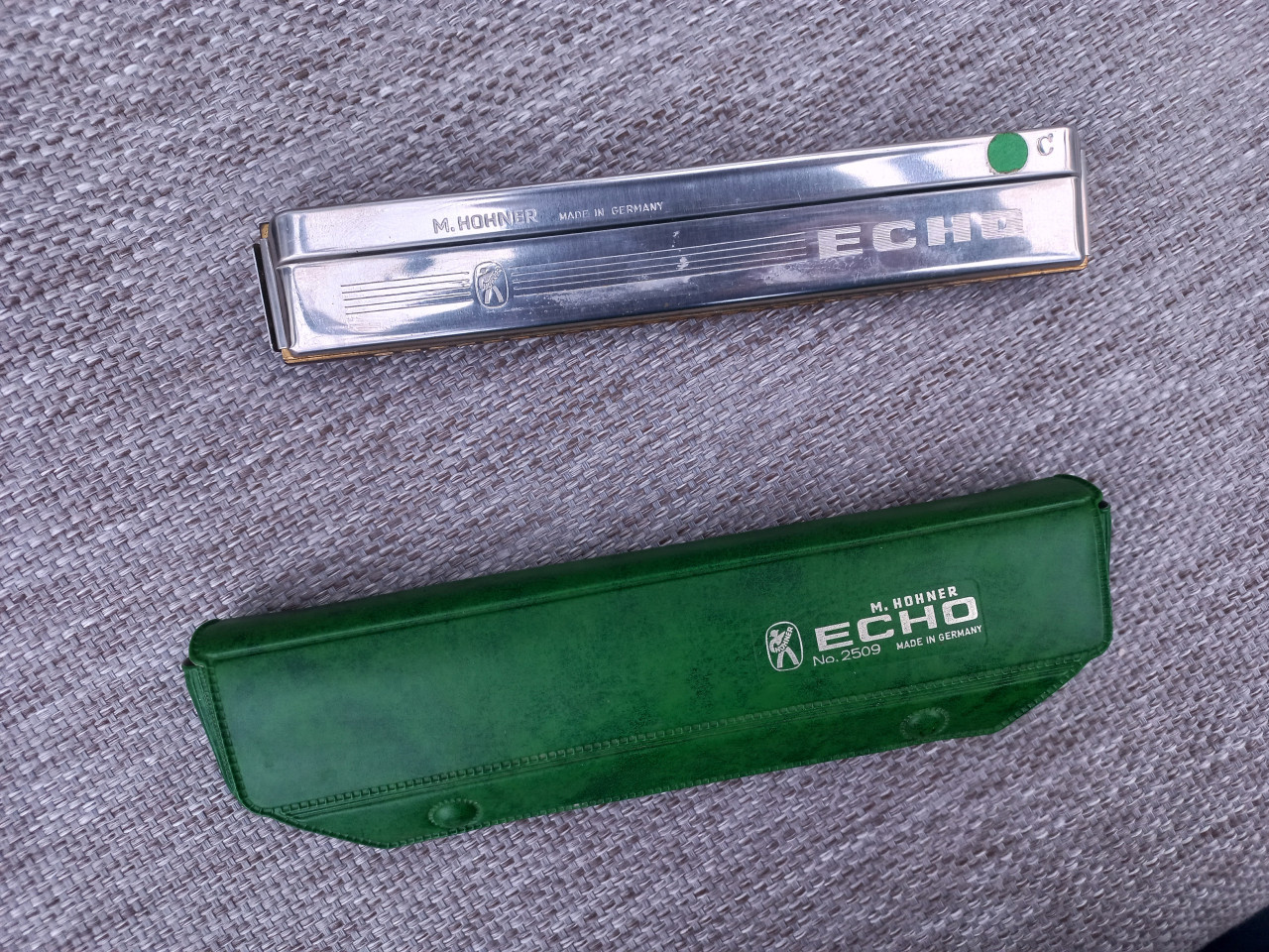 Hohner Echo Harmonica C .