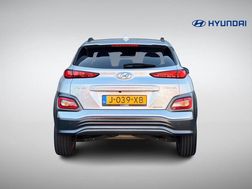 Hyundai Kona ev fashion 64 kwh 3-fase lader, soh 96%!
