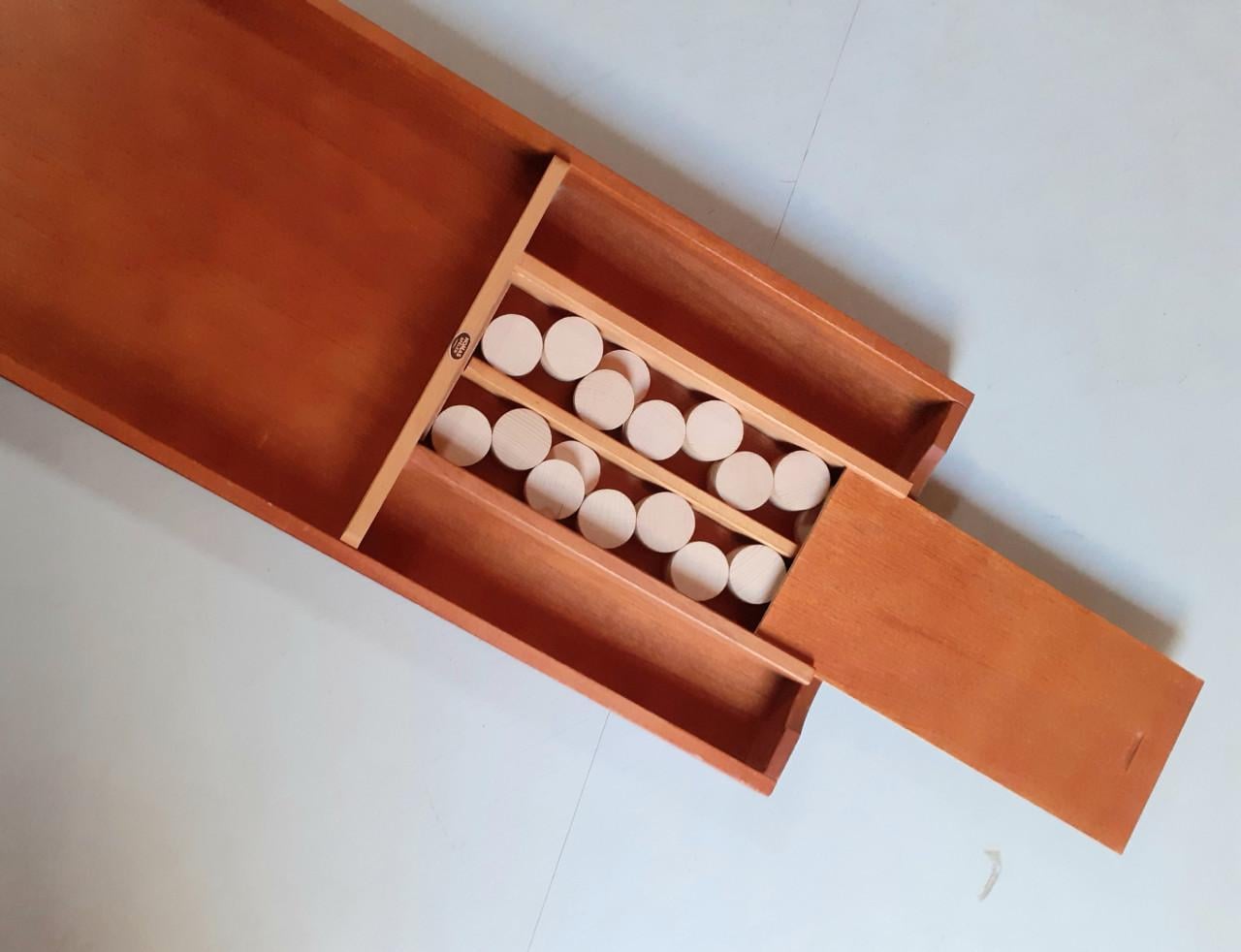 Wedstrijd   SJOELBAK - HoMas spelen  Als nieuw - 2 meter