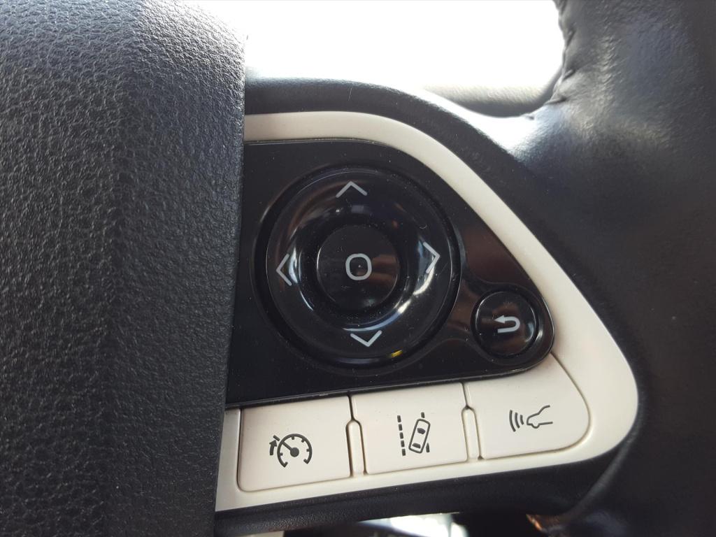 Toyota Prius 1.8 full hybrid 122pk aut active | navi | bt | cruise & climat