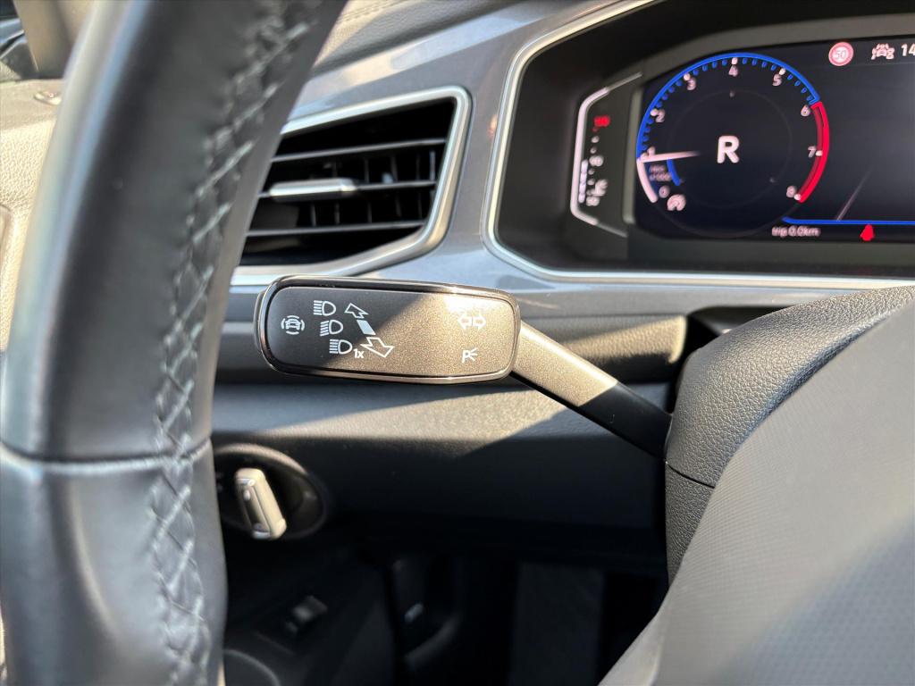 Volkswagen T-roc 1.5 tsi 150pk 7-dsg style|camera|carplay|keyless| rijklaar