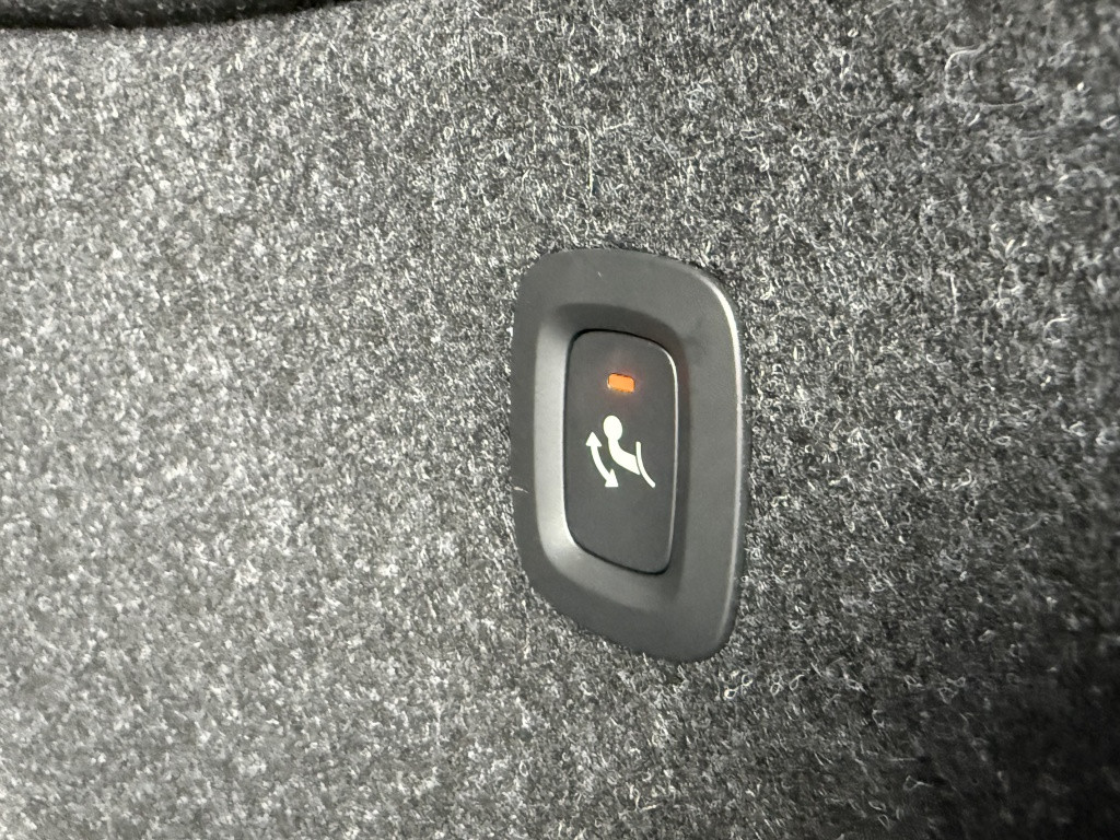 Volvo XC40 t5 262pk recharge r-design | full options !