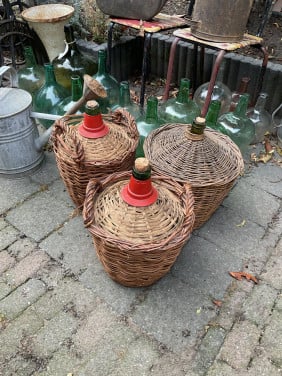 Brocante flessen uit Frankrijk