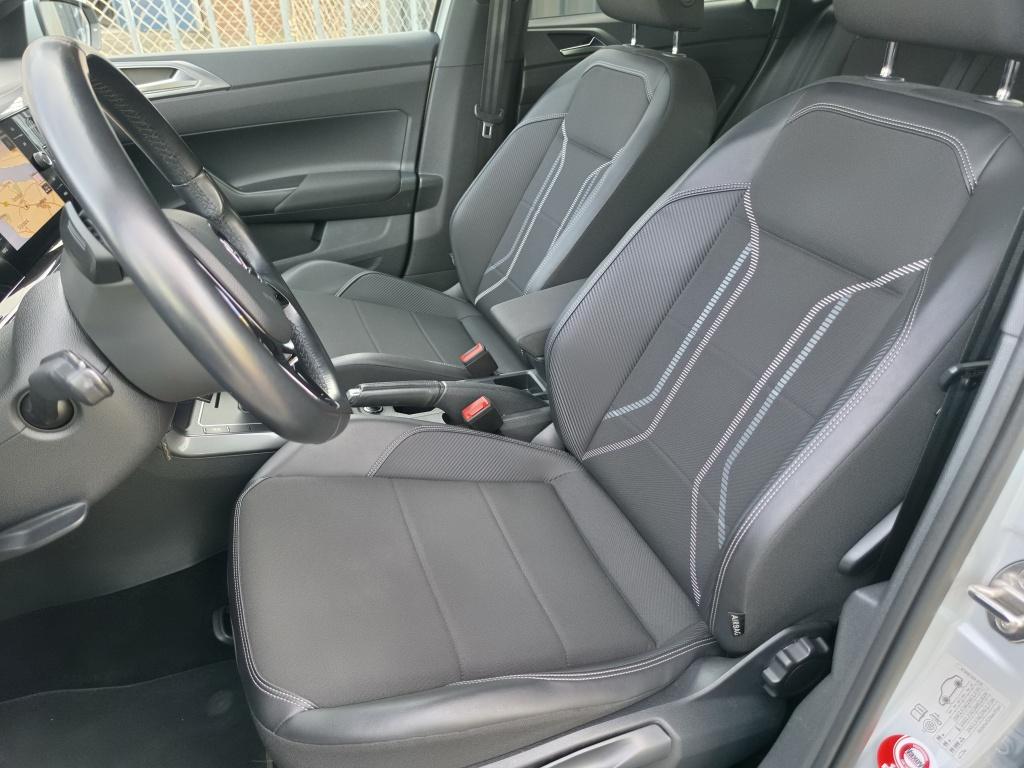 Volkswagen Polo 1.0 tsi highline business r | clima | acc | navi |apple car