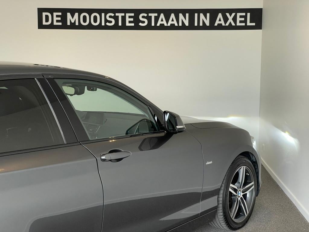 BMW 1 Serie 125i high executive