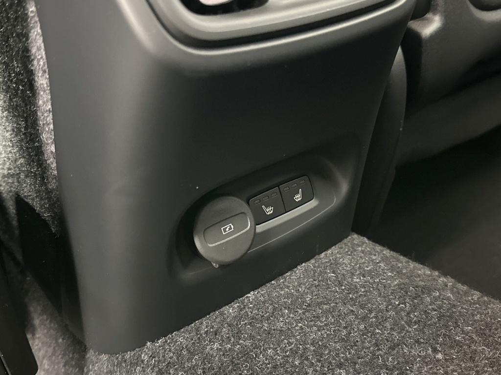 Volvo Ex40 extended ultra black edition europa