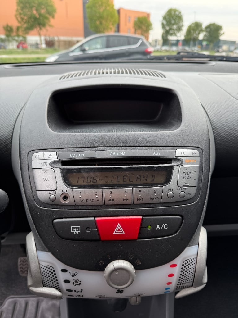 Citroen C1 1.0 - ambience - airco - 5drs