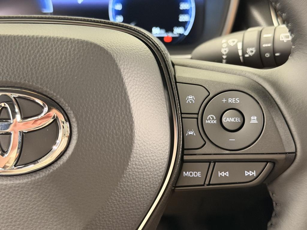 Toyota Corolla Touring Sports 140 hybrid active aktie model !!!