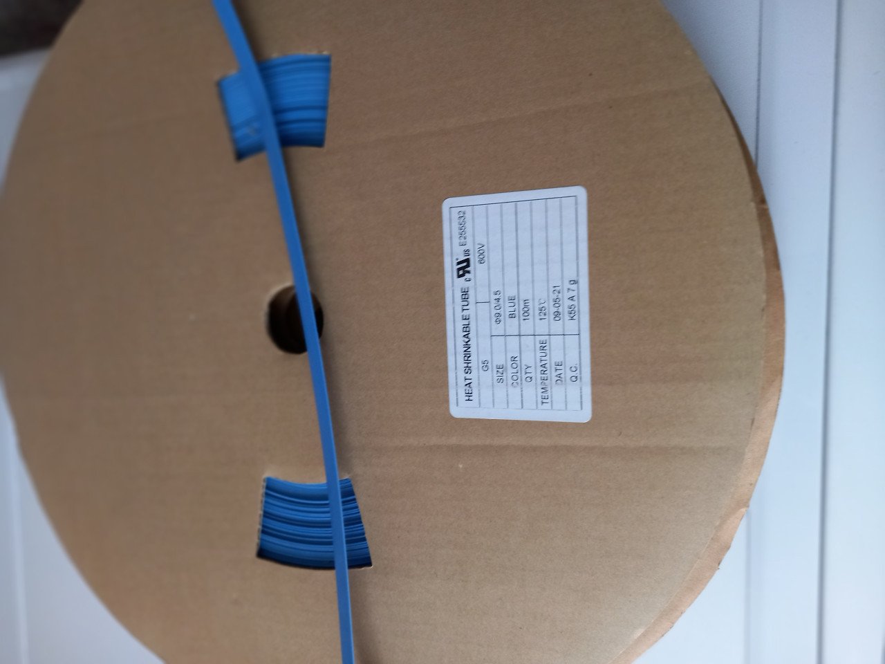 Heb nog wat krimpkous in verschillende maten en kleuren.