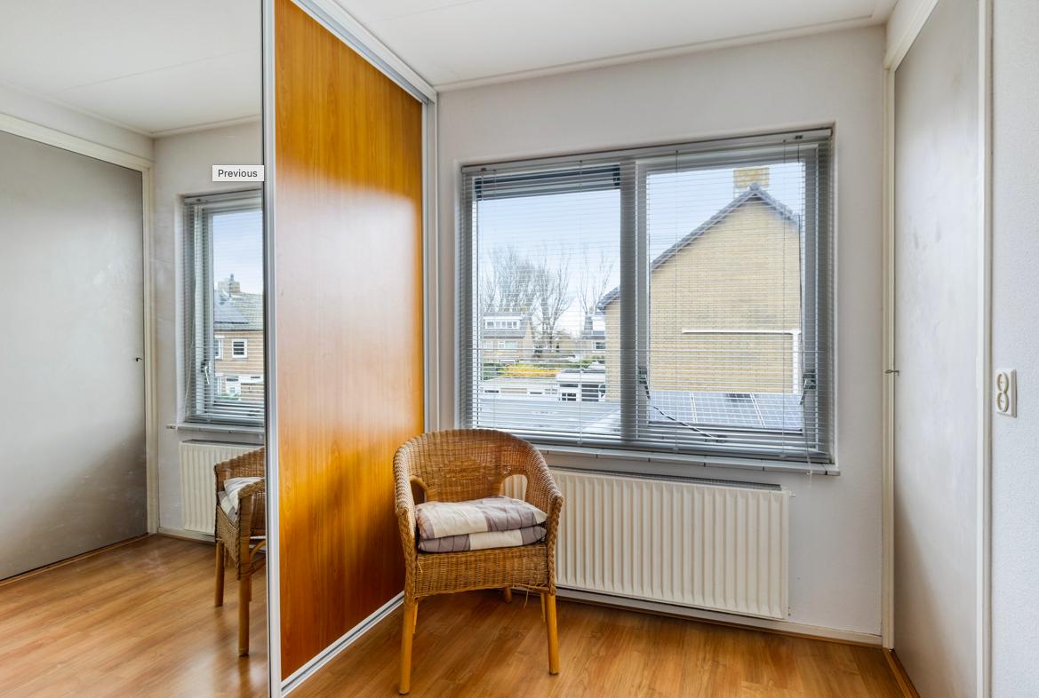 Te Koop, ruime Woning Paauwenburg, Vlissingen