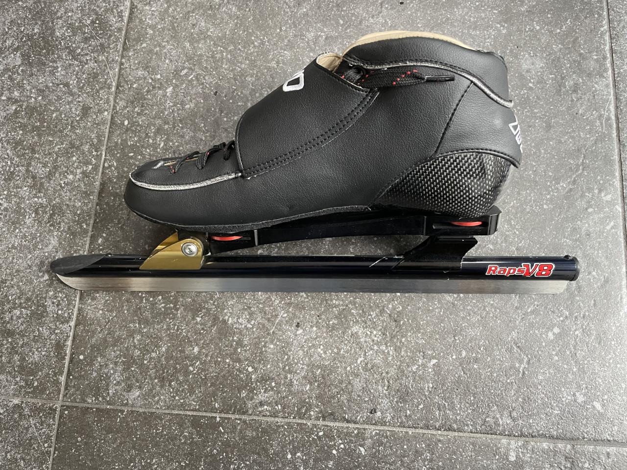 Evo Xenon maat 43 met Raps V8 klapschaats