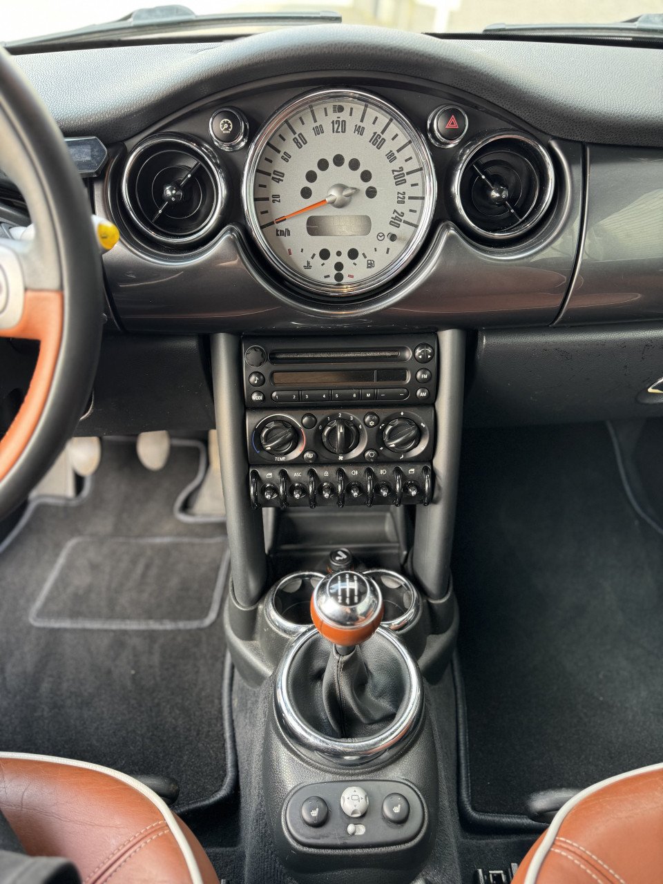 Mini Cooper Cabriolet 1.6 Sidewalk 144DKM 2007