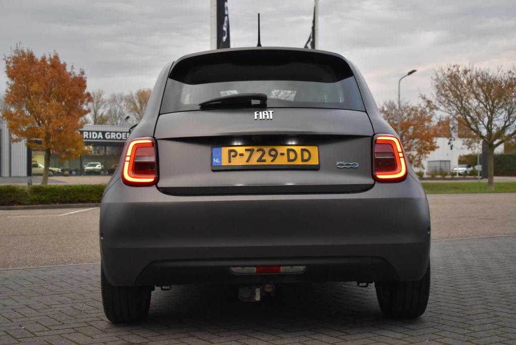 Fiat 500 icon 42 kwh | climate control | cruise control | trekhaak | achter