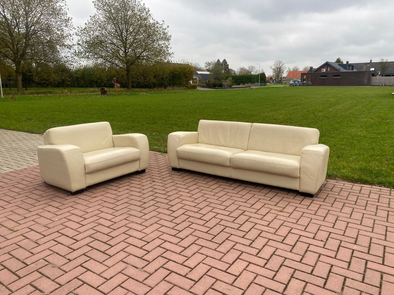 GRATIS LEVERING Mooie Echt Leer 3 + 1.5 -zits Bankstel