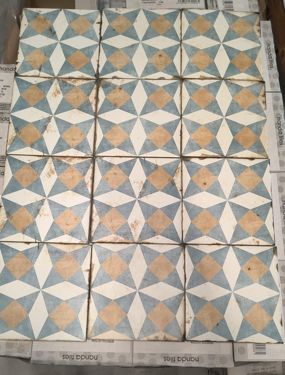 3030-227 Vintage-look decor tegels, blauw/beige/ivoor, van € 75,44/m² voor