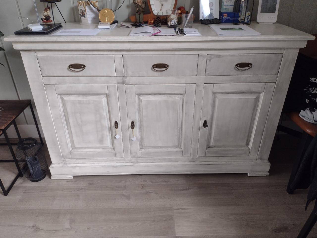 Te koop: Dressoir