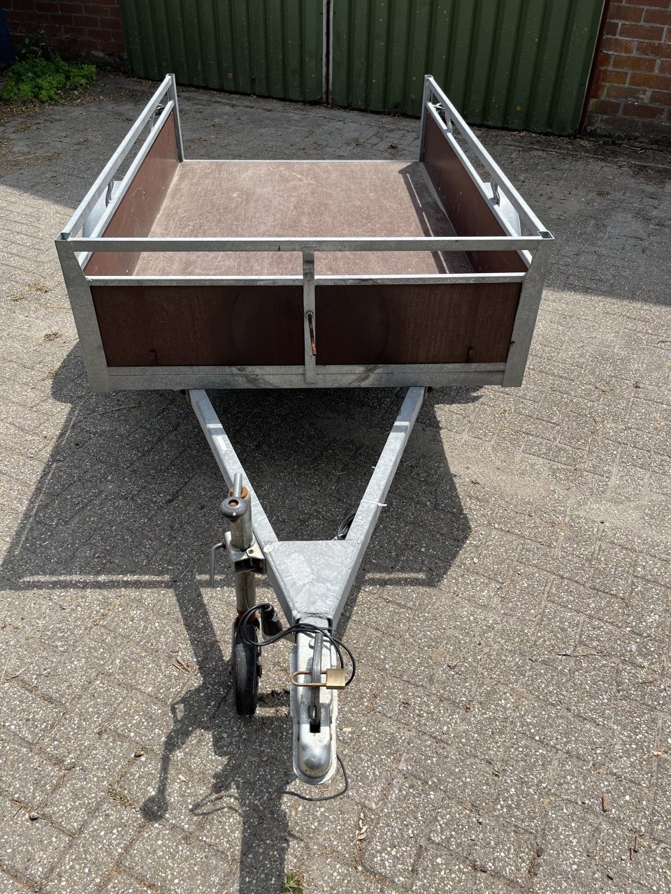 Aanhangwagen mét afneembare huif