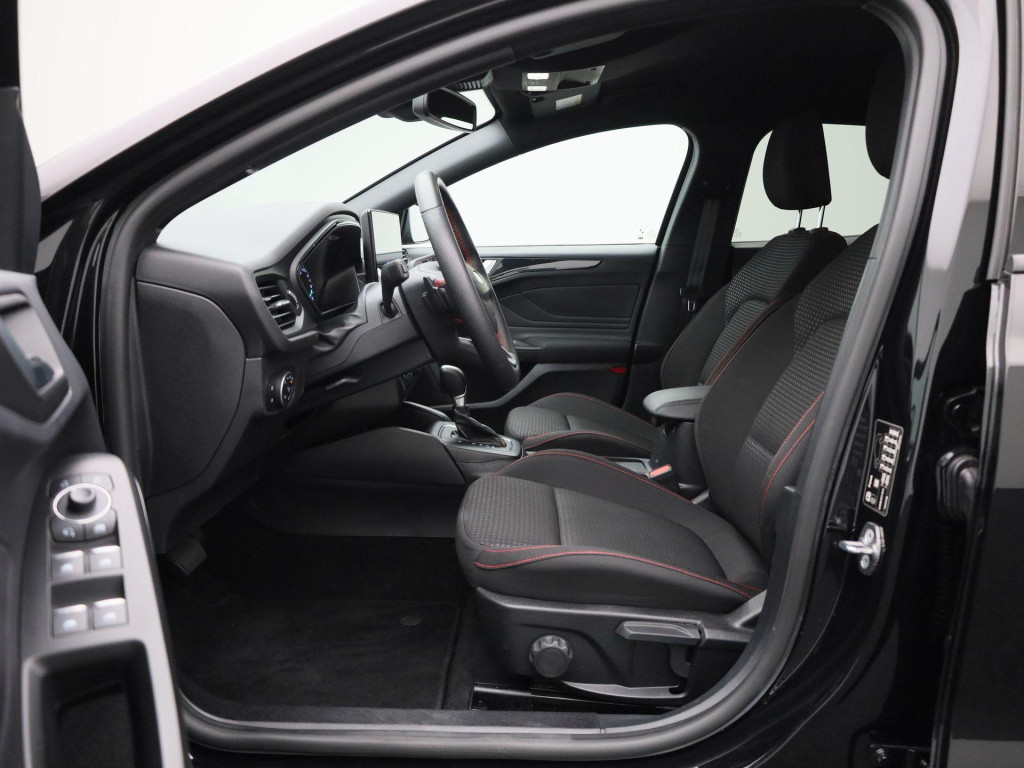 Ford Focus st line | automaat | climate control | cruise control | winterpa